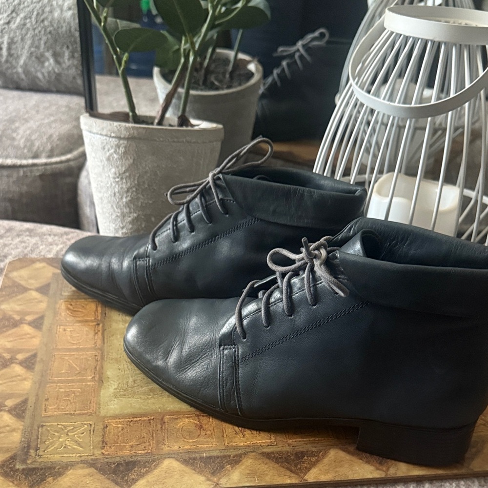 Navy Leather Lace-Up Ankle Boots